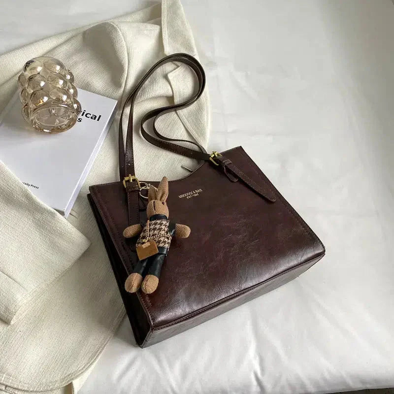 Maja™ | Lekfulla Axelväskan med Vintage Charm