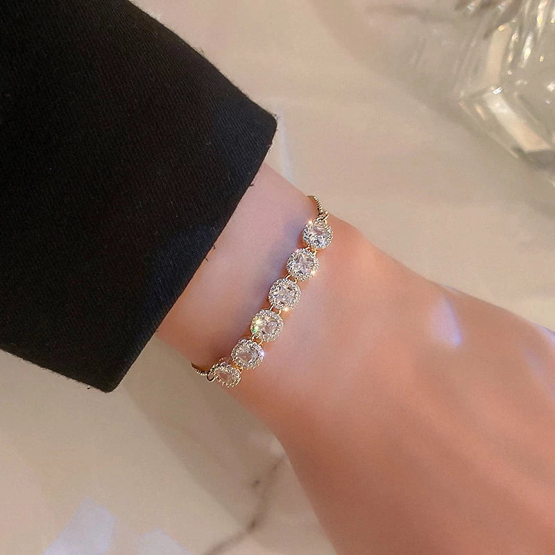 Lyn™ | Lyxigt justerbart armband med zirkonia i guld