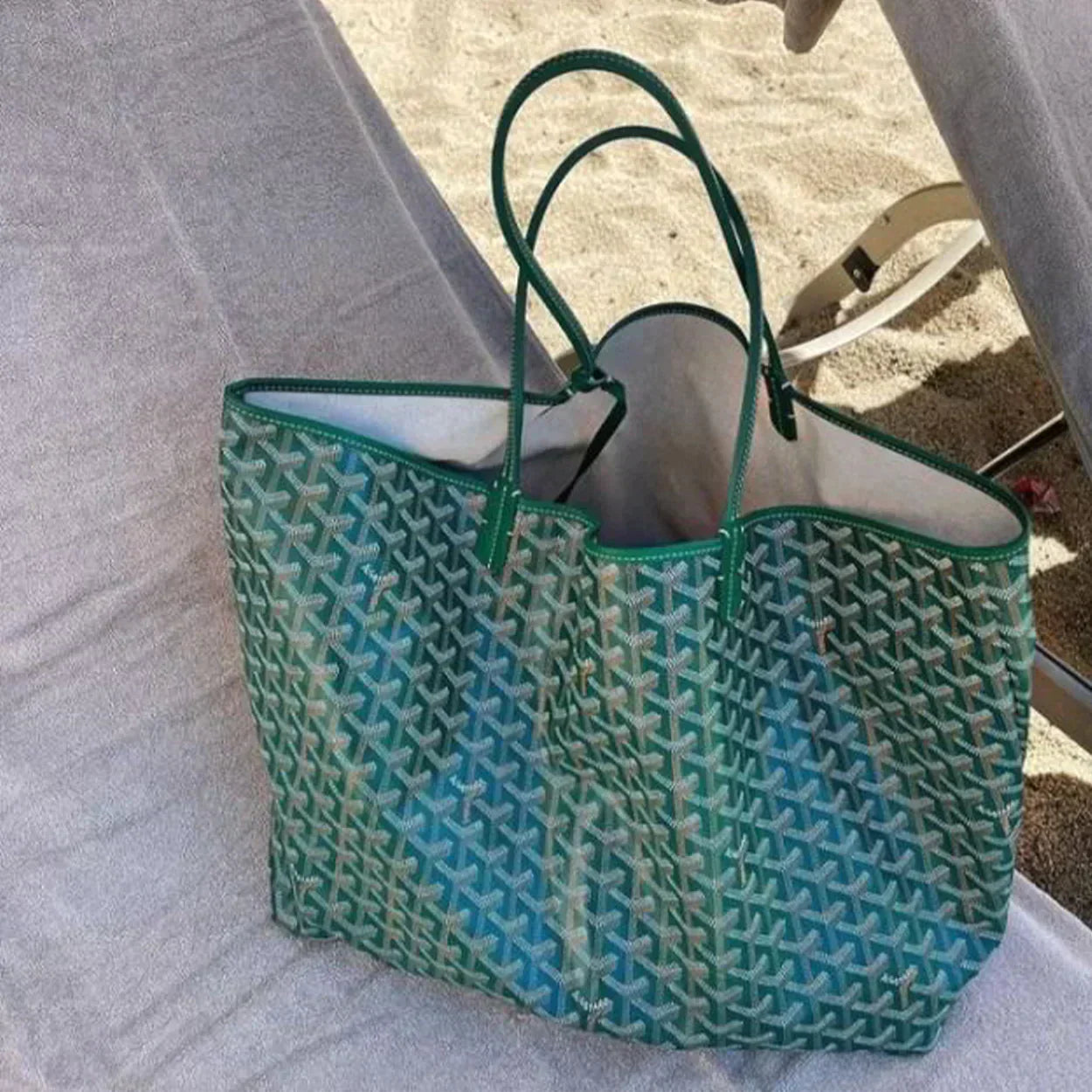 Vivienne™ | Chic Väska med Monogram