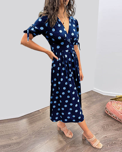 Monique™ | Elegant prickig klänning